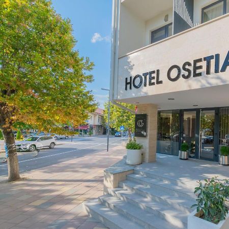 Hotel Osetia Garden モムチルグラト エクステリア 写真