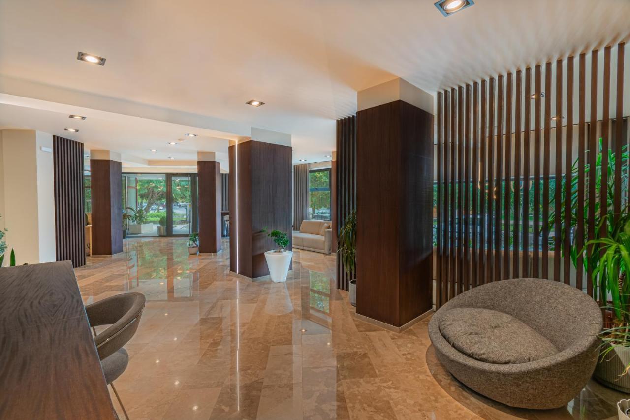 Hotel Osetia Garden モムチルグラト エクステリア 写真