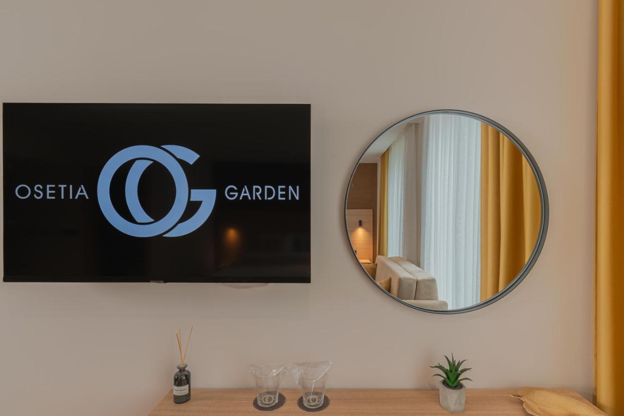 Hotel Osetia Garden モムチルグラト エクステリア 写真