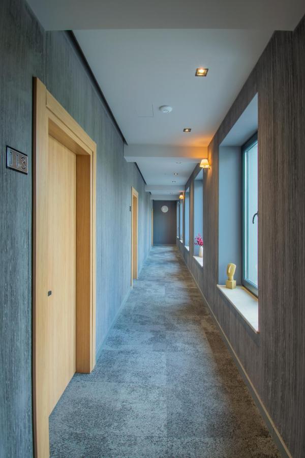 Hotel Osetia Garden モムチルグラト エクステリア 写真